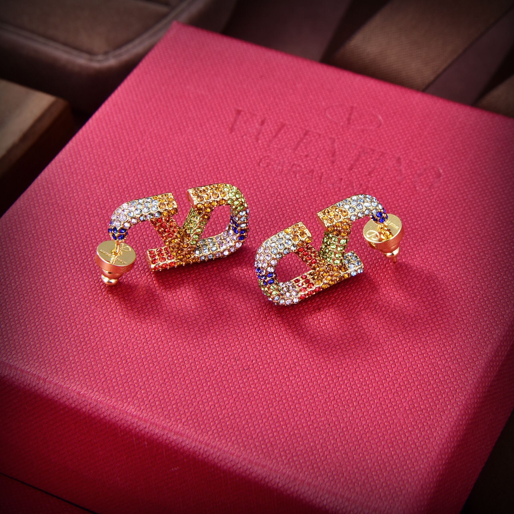 18K Valentino Valentino Signature Earrings