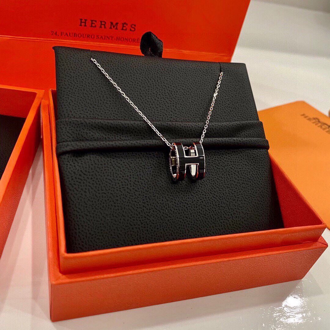 18K Mini Pop Hermes Black Necklace