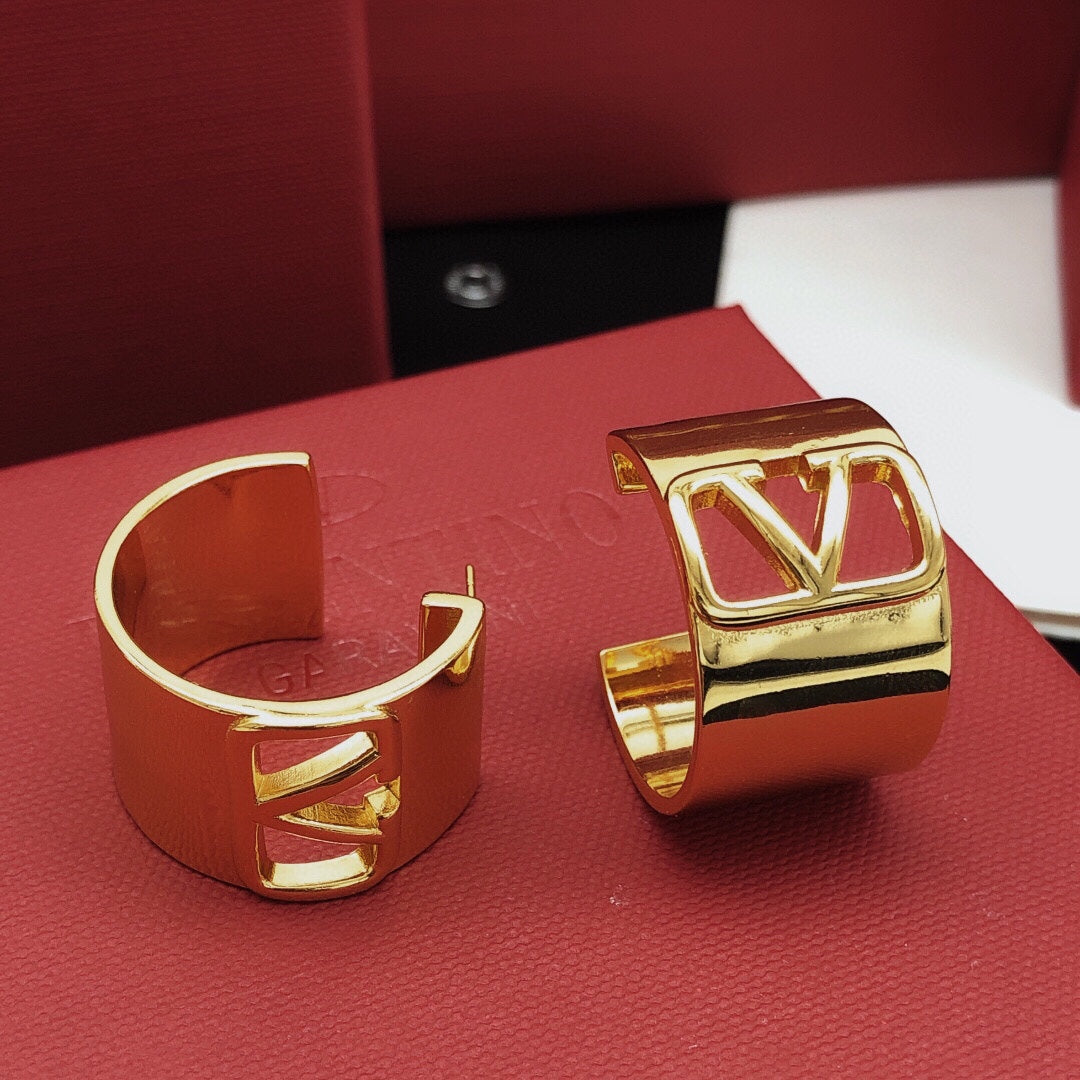 18K Valentino Cuff Earrings