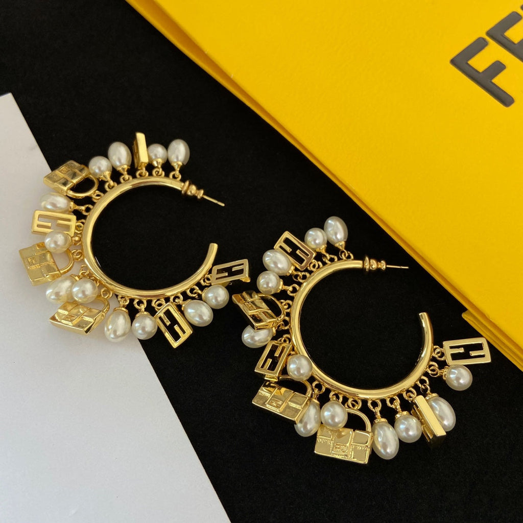18K Fendi Pearls Earrings