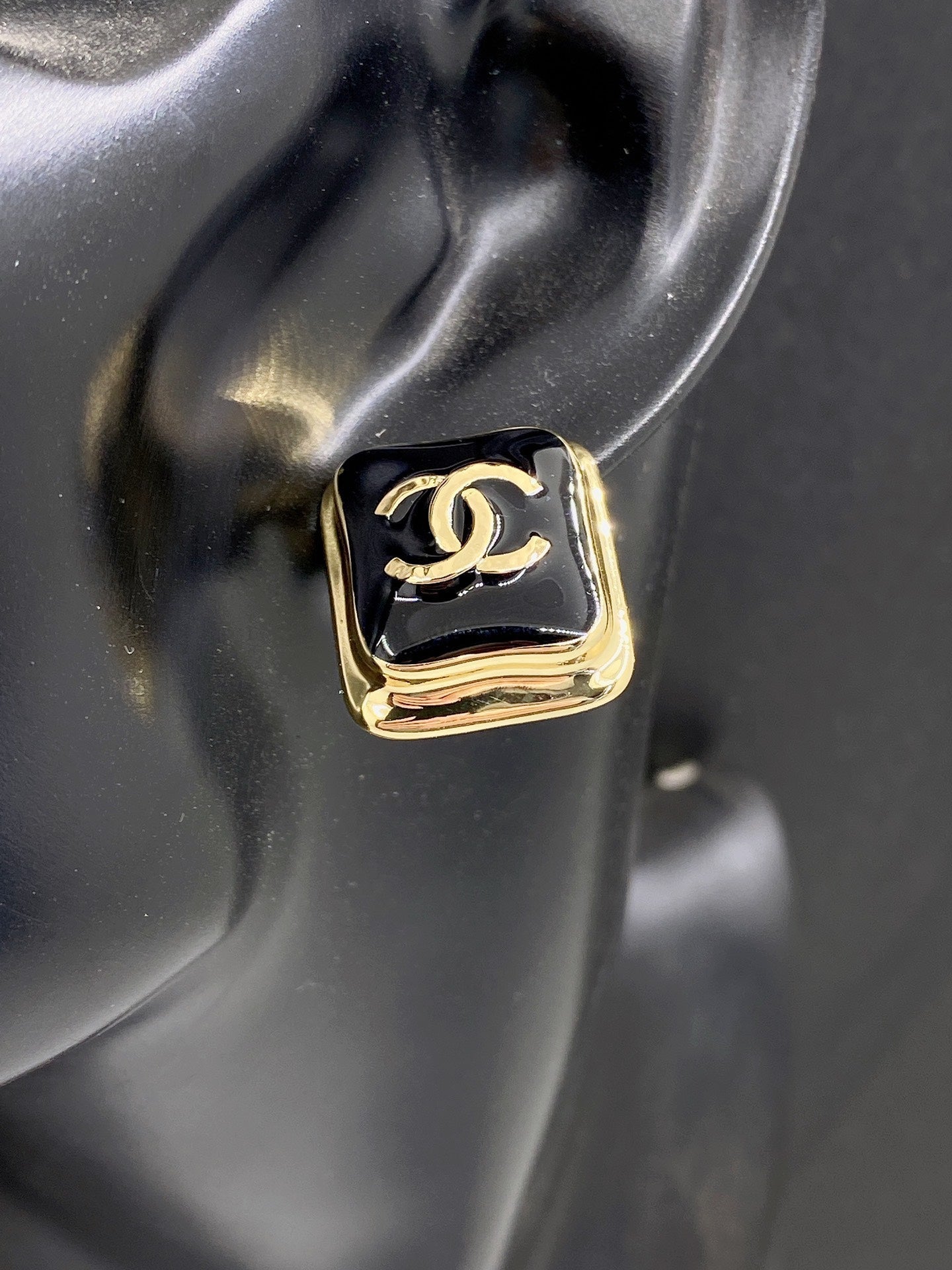 18K Square  Chanel Earrings