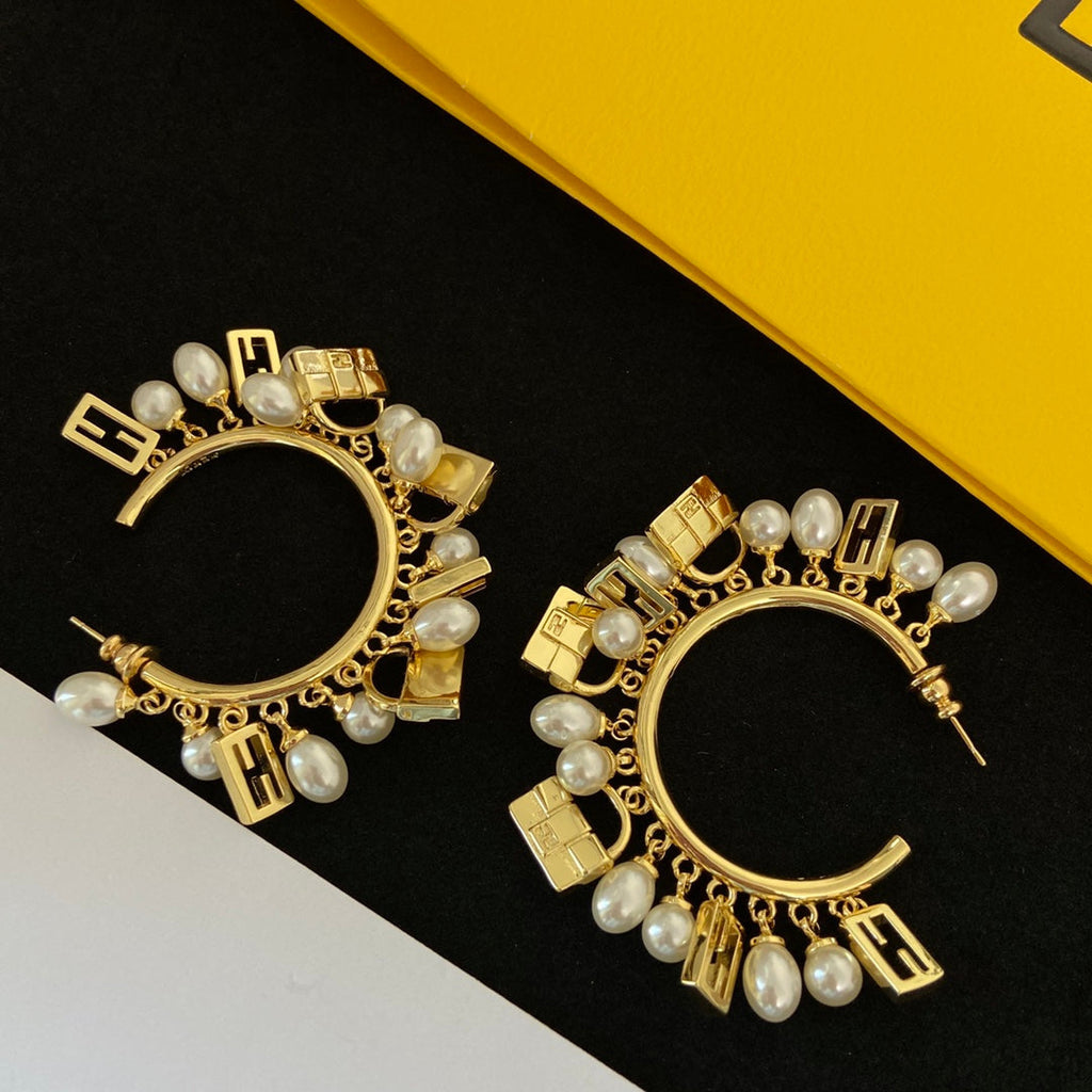 18K Fendi Pearls Earrings