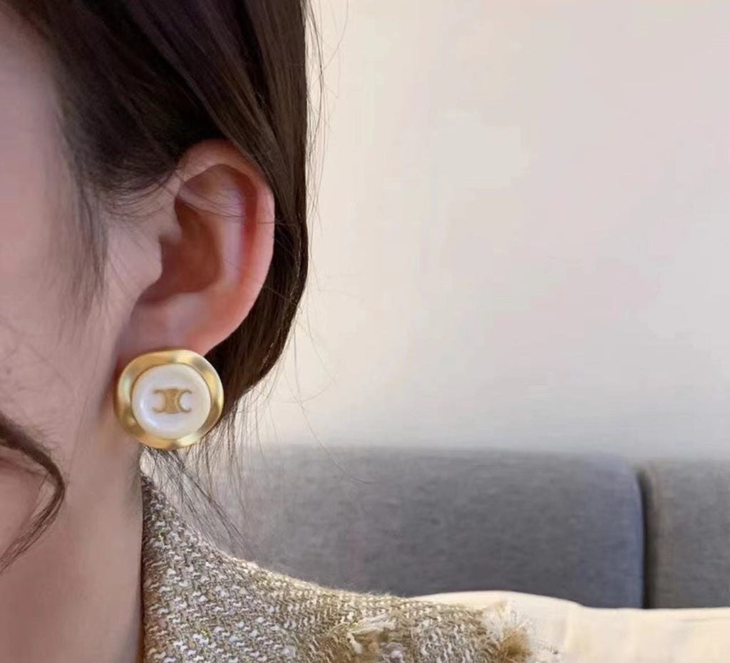 18K Celine Pearl Earrings