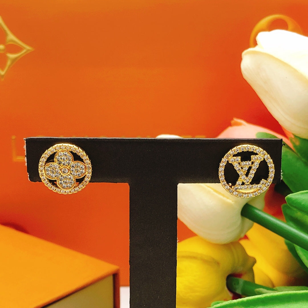 18K Louis Vuitton Blossom Diamond Earrings