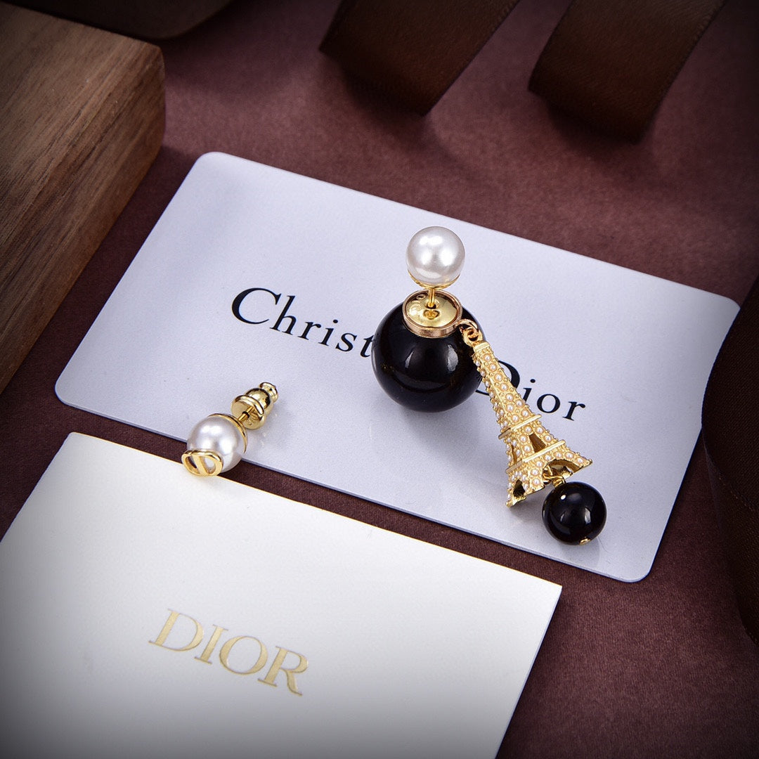 18K Dior Tribales Eiffel Tower Charm White Pearls Earrings
